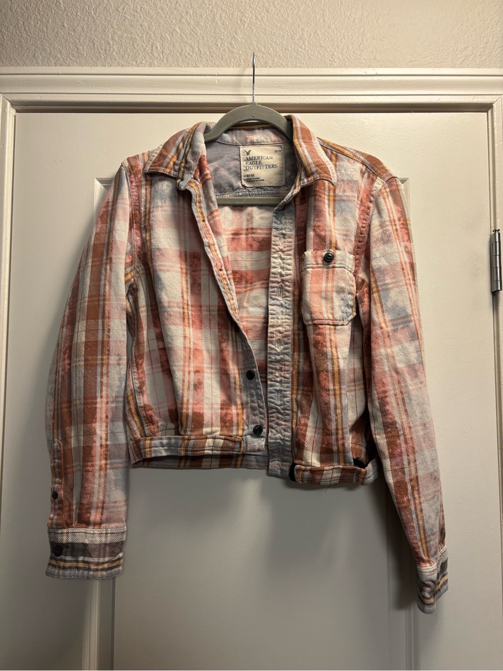 American Eagle Outfitters Plaid Cropped Flannel Jacket Pink & Cream Size Medium